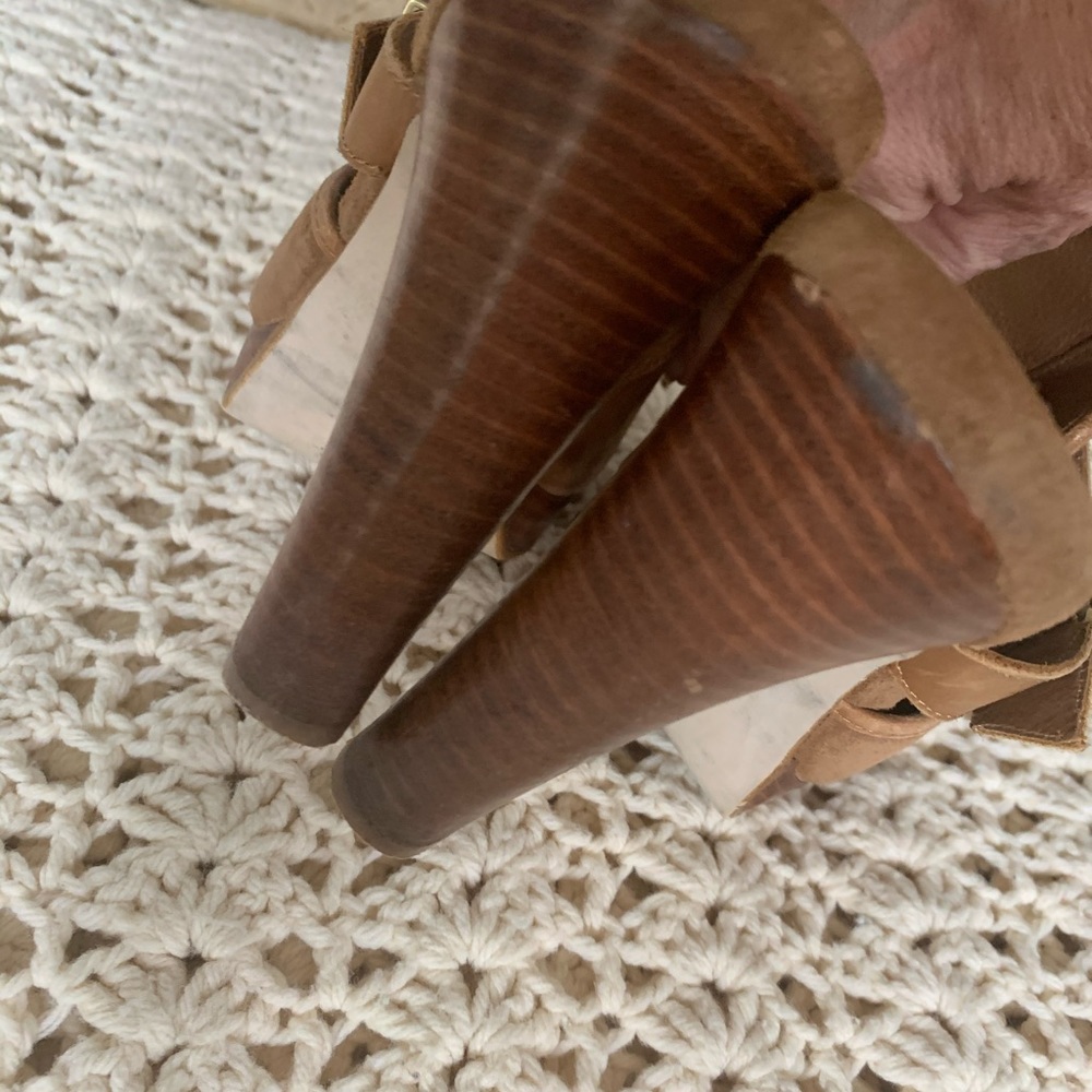 UGG TAN SUEDE MULES - Picture 10 of 11
